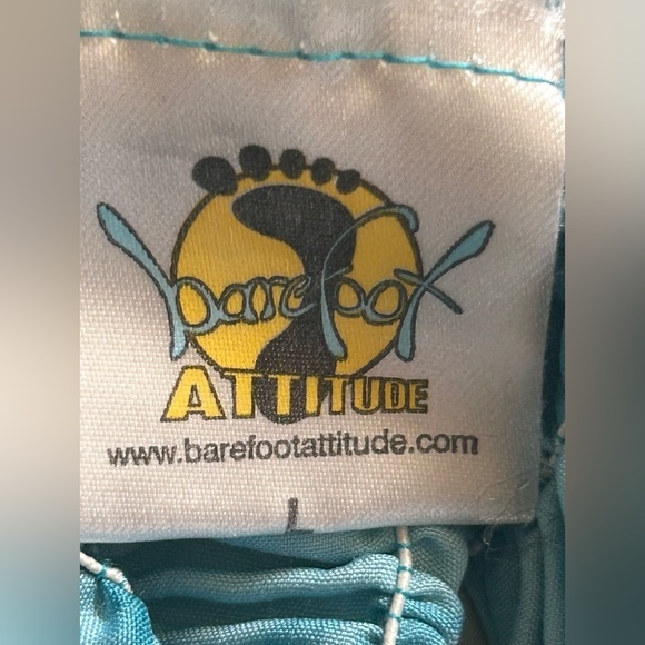 Barefoot Attitude Blue Smocked Stretch Tie-Dye Off Shoulder Top Size Large - Picture 5 of 5